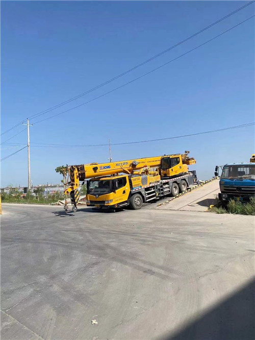 海勃湾区吊车作业时，可能会产生哪些额外收费项目？