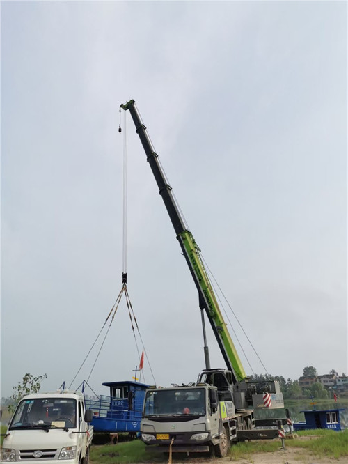 海勃湾区桥梁建设吊装案例